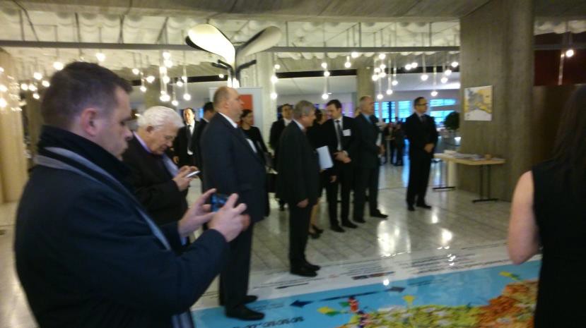 Účastníci výstavy k projektu D-O-L z ČR, SR a PR Účastníci výstavy k projektu D-O-L z ČR, SR a PR